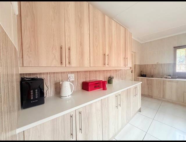 3 BEDROOM HOUSE FOR SALE IN VANDERBIJLPARK CW 5